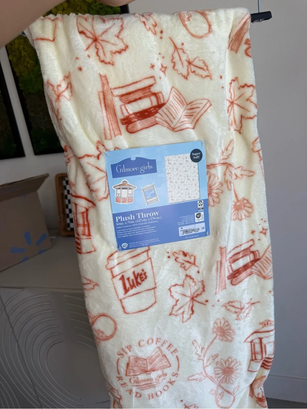 Cream & Rust Plush Throw Blanket